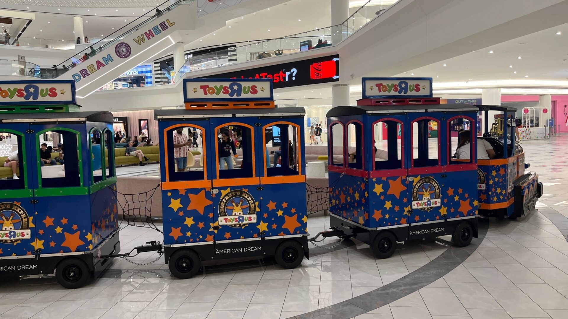 A Toys 'R' Us train makes the rounds in the mall throughways. (Photo Credit: Retail TouchPoints)