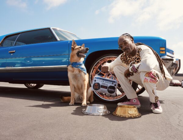 Rapper Snoop Dogg's new petwear brand hits retail.