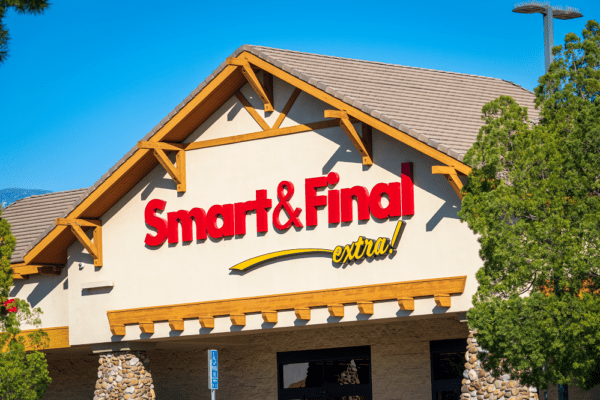 Smart & Final store
